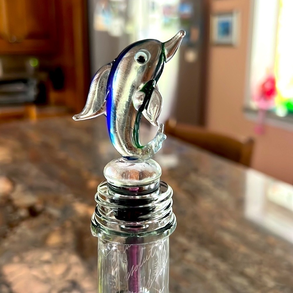 Dolphin Glass Wine Bottle Stopper with silver colored bottom NIB